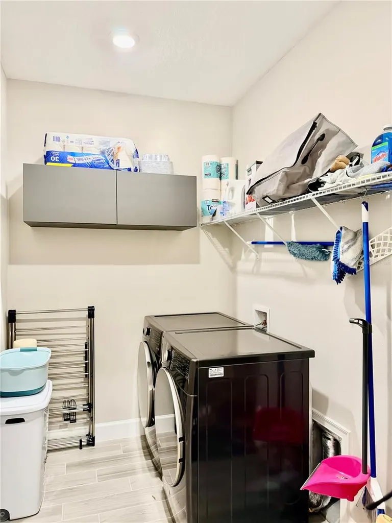 6111 Mesa Glen Bradenton FL 34203