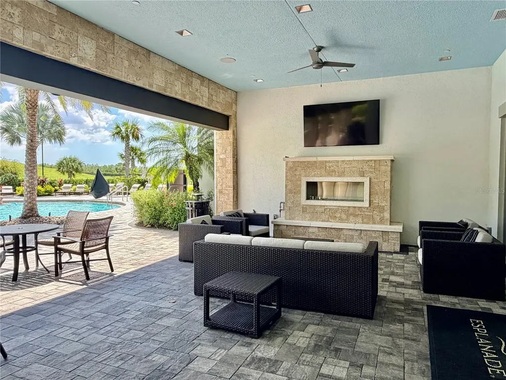 6111 Mesa Glen Bradenton FL 34203