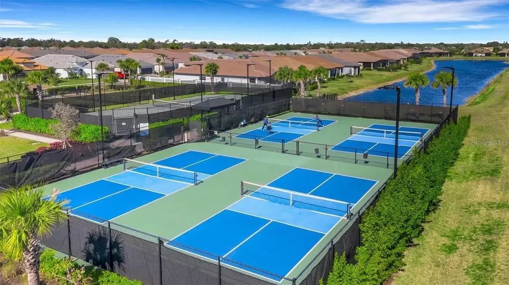 6111 Mesa Glen Bradenton FL 34203