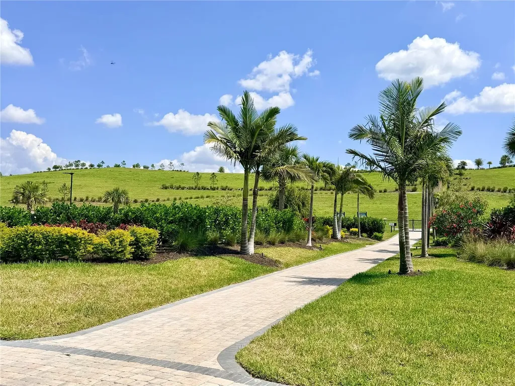 6111 Mesa Glen Bradenton FL 34203