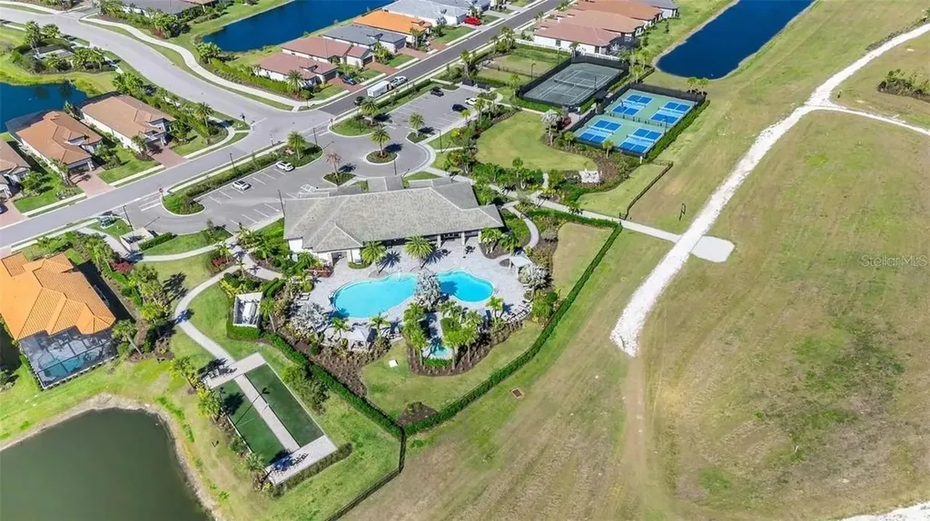 6111 Mesa Glen Bradenton FL 34203