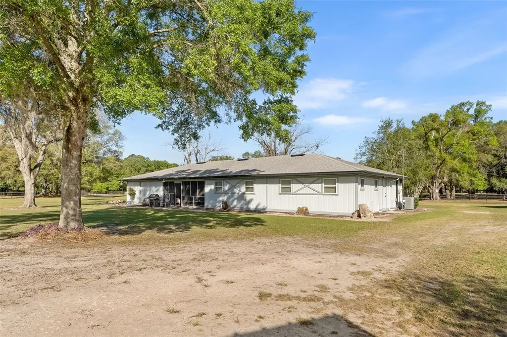 16525 SW 5th Place Newberry FL 32669