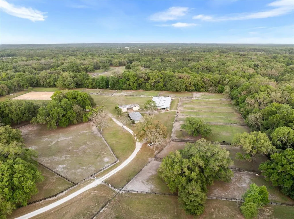 16525 SW 5th Place Newberry FL 32669