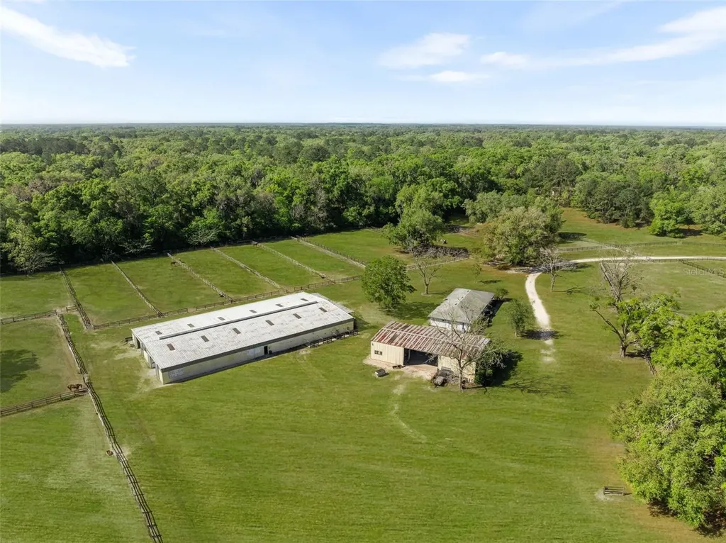 16525 SW 5th Place Newberry FL 32669