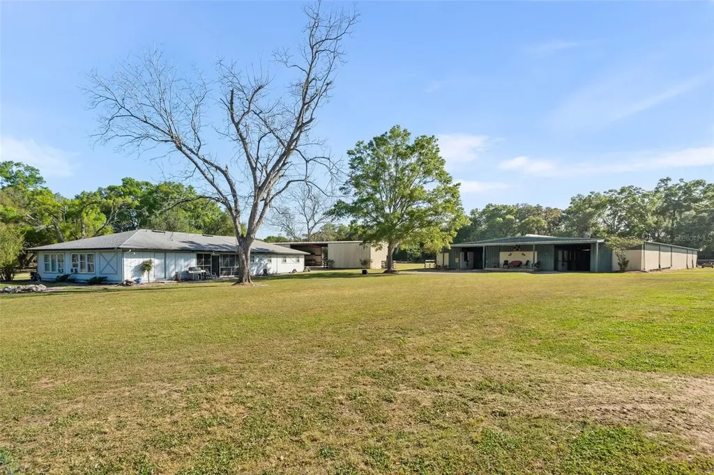 16525 SW 5th Place Newberry FL 32669