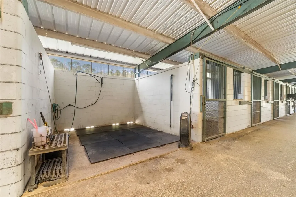 16525 SW 5th Place Newberry FL 32669