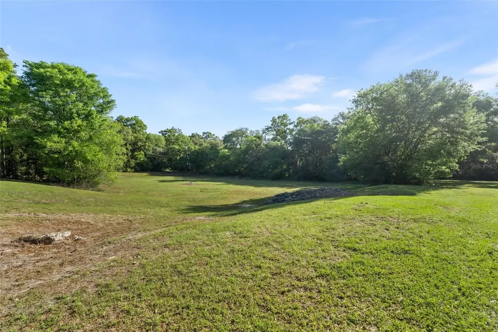 16525 SW 5th Place Newberry FL 32669