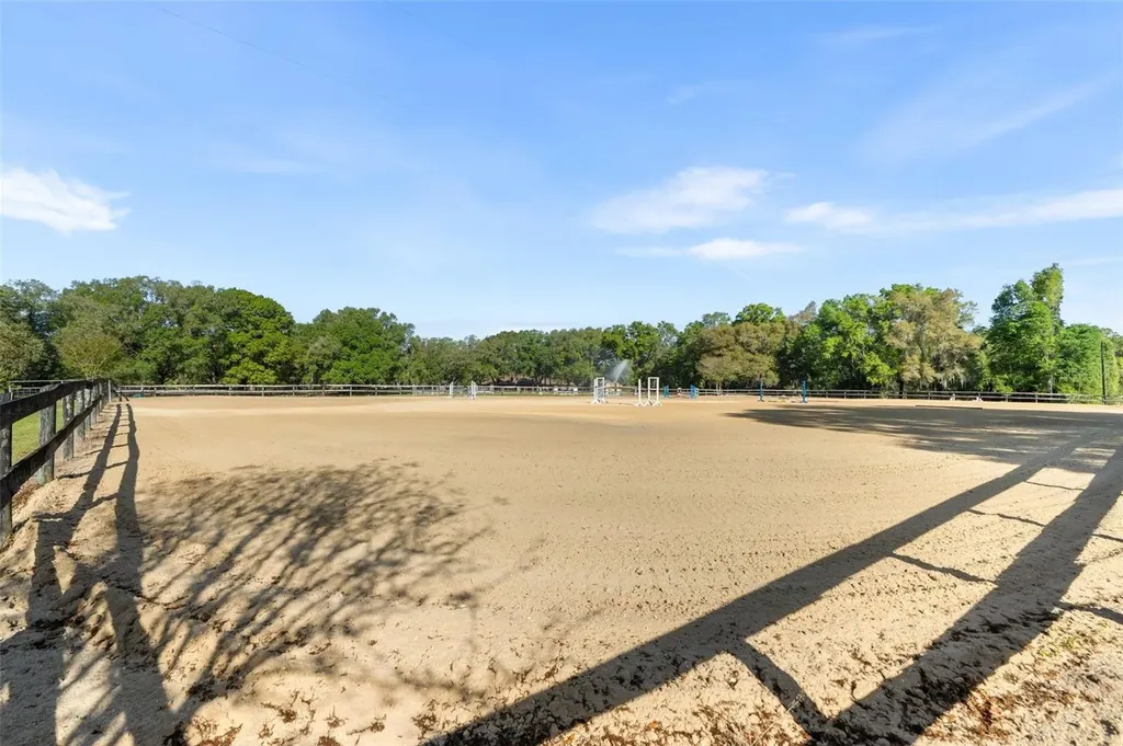 16525 SW 5th Place Newberry FL 32669
