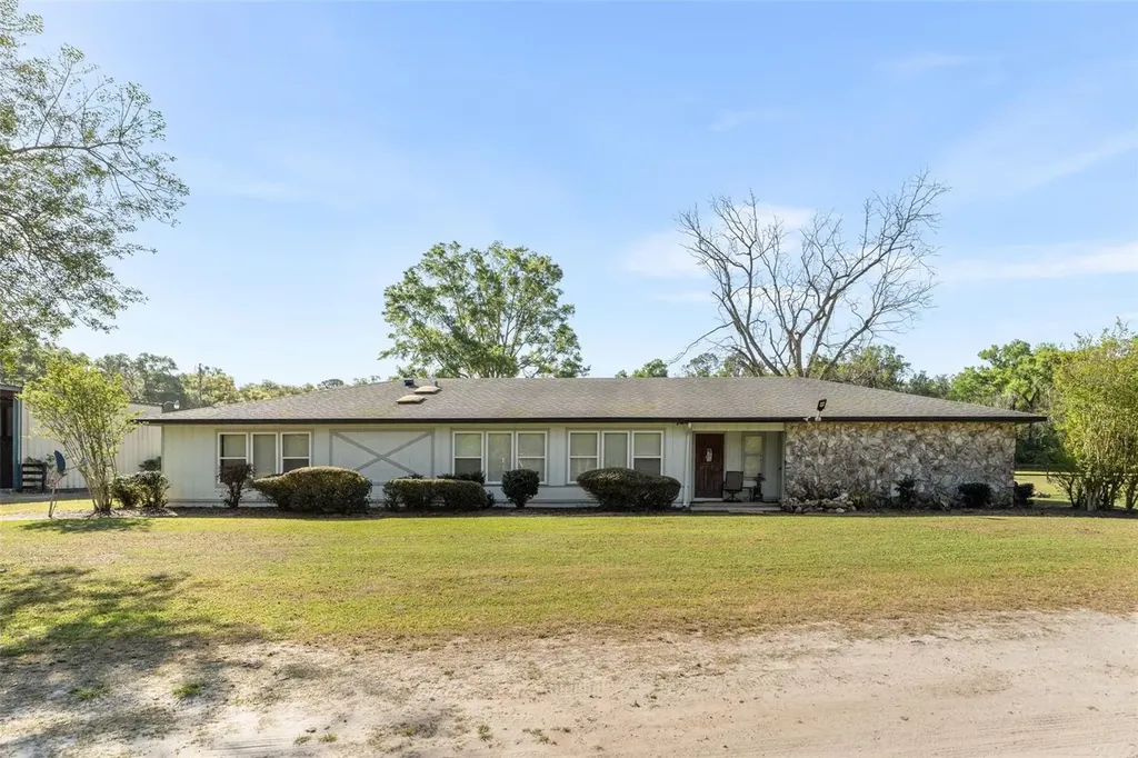 16525 SW 5th Place Newberry FL 32669