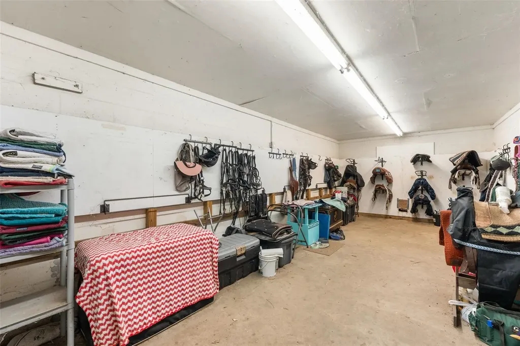 16525 SW 5th Place Newberry FL 32669