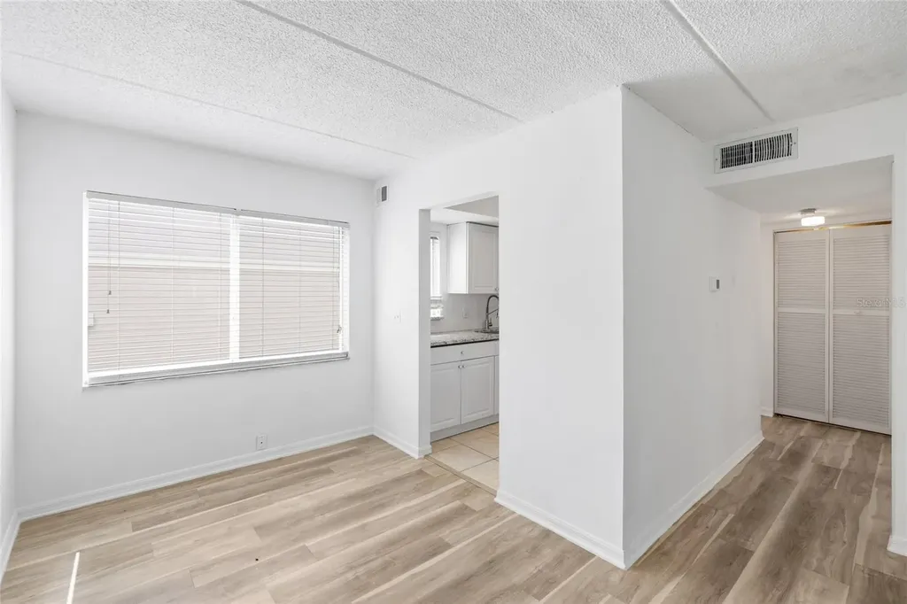 3206 W Azeele Street Tampa FL 33609