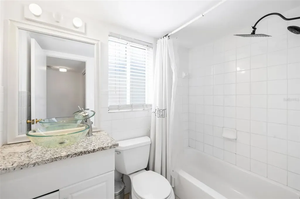 3206 W Azeele Street Tampa FL 33609