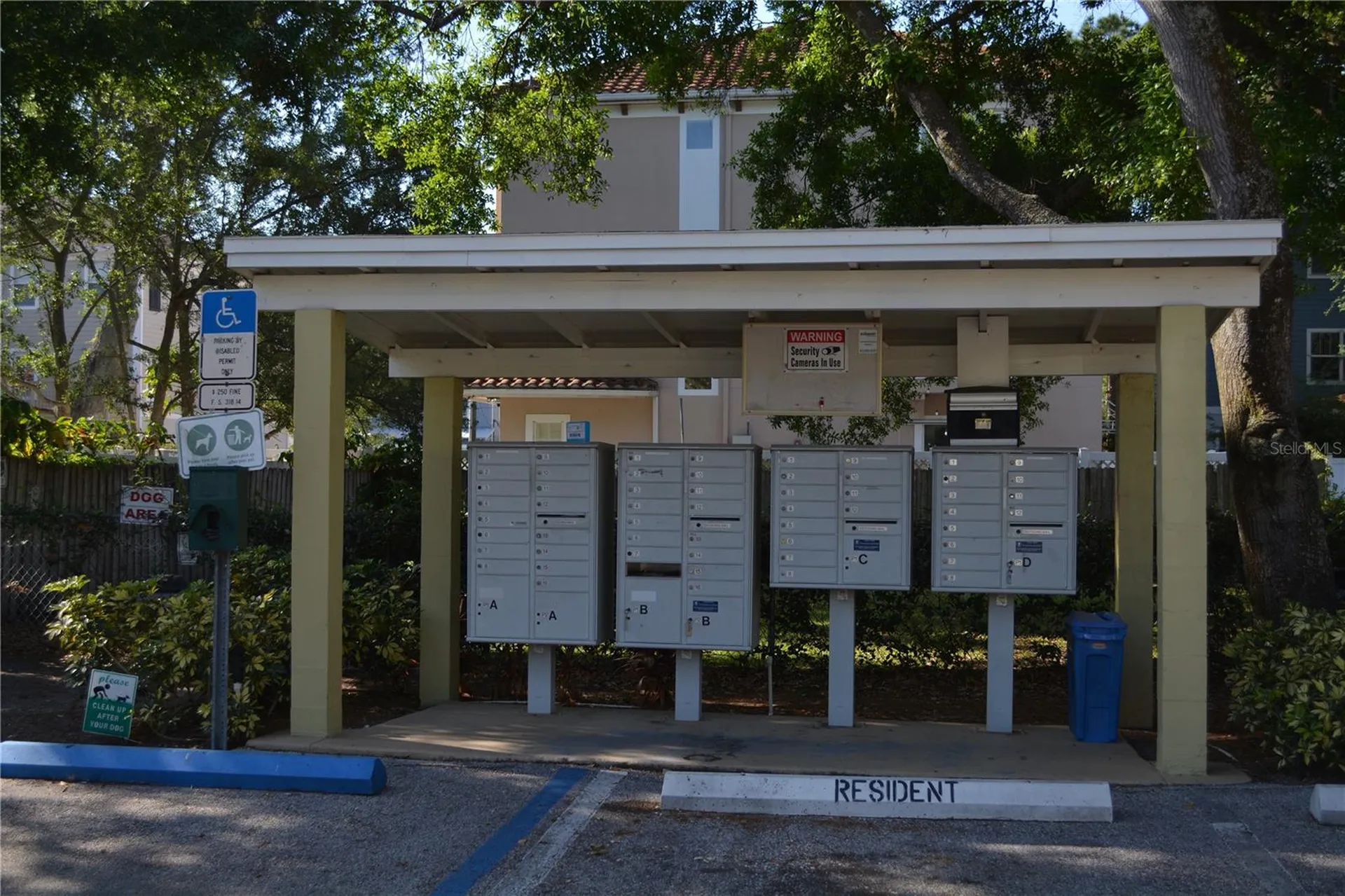 3206 W Azeele Street Tampa FL 33609