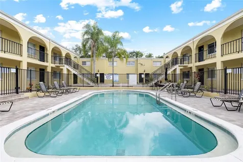 3206 W Azeele Street Tampa FL 33609