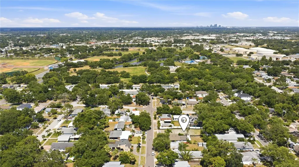 8056 28th Avenue N St Petersburg FL 33710