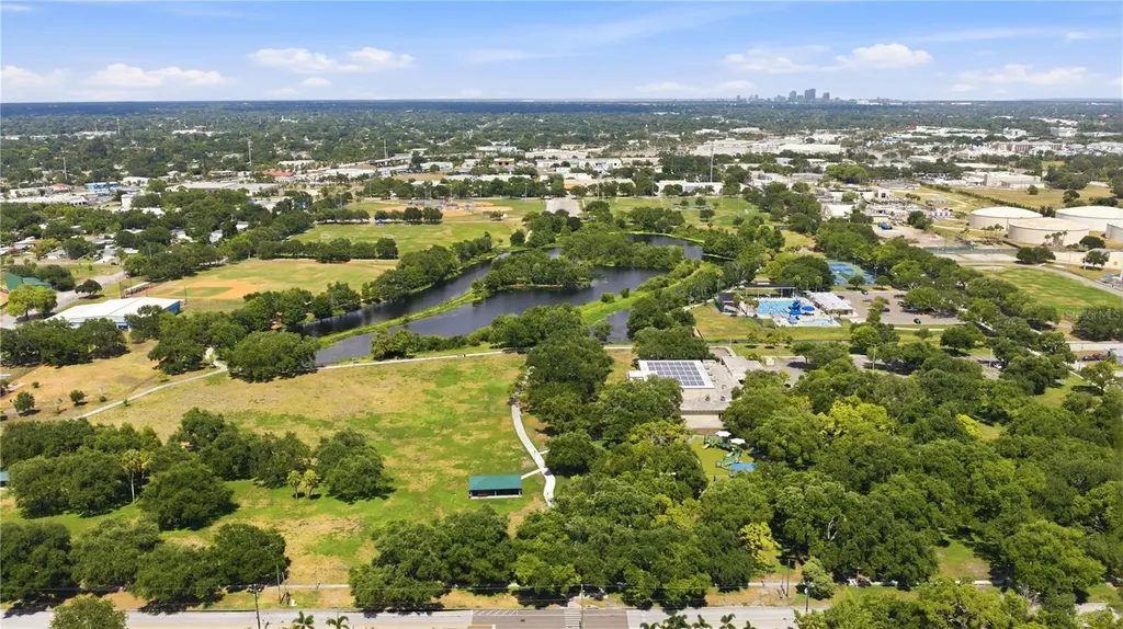 8056 28th Avenue N St Petersburg FL 33710