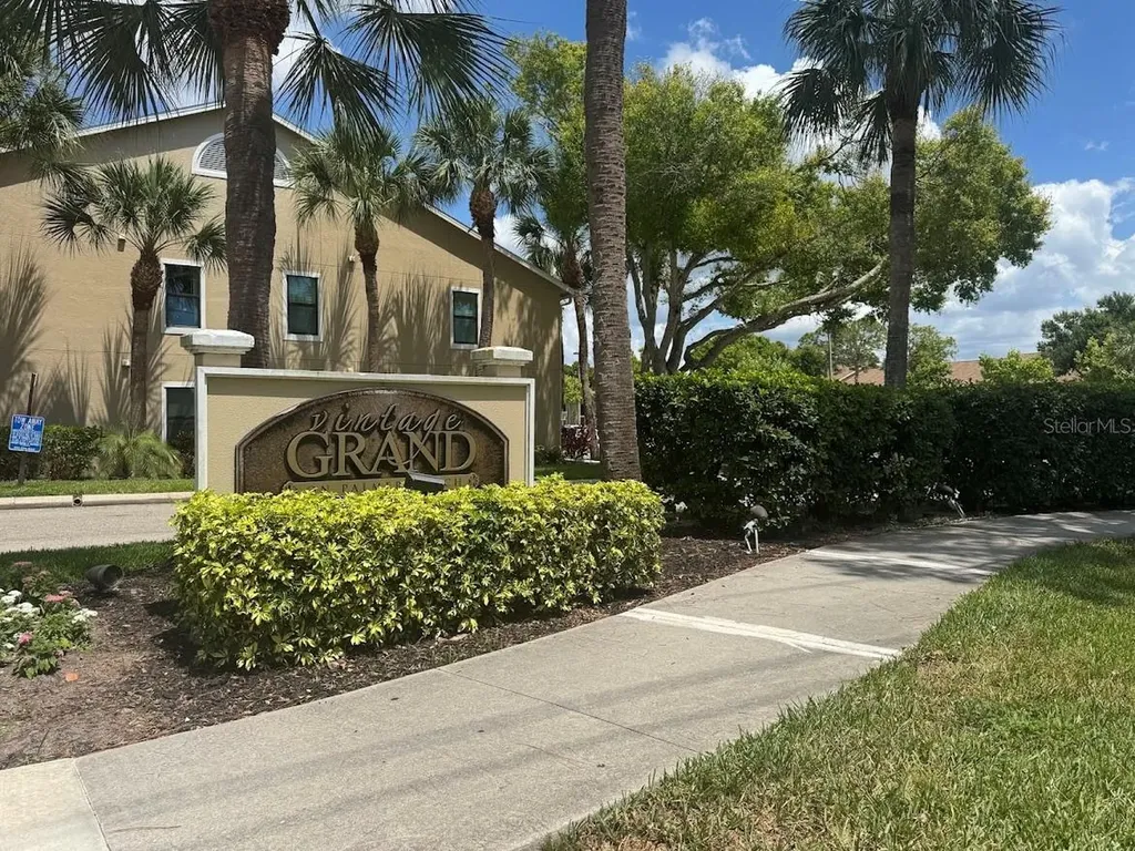 4037 Crockers Lake Boulevard Sarasota FL 34238