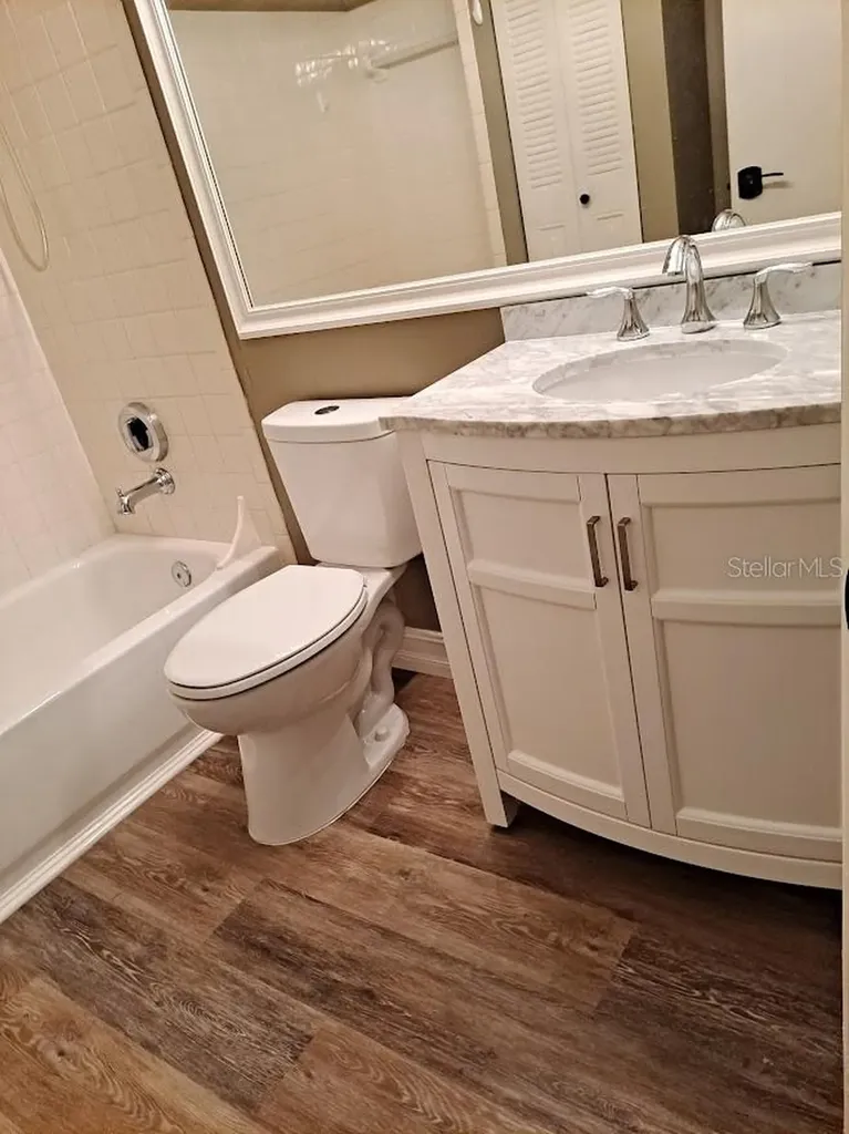 4037 Crockers Lake Boulevard Sarasota FL 34238