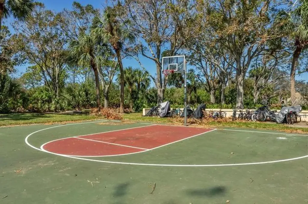 4037 Crockers Lake Boulevard Sarasota FL 34238