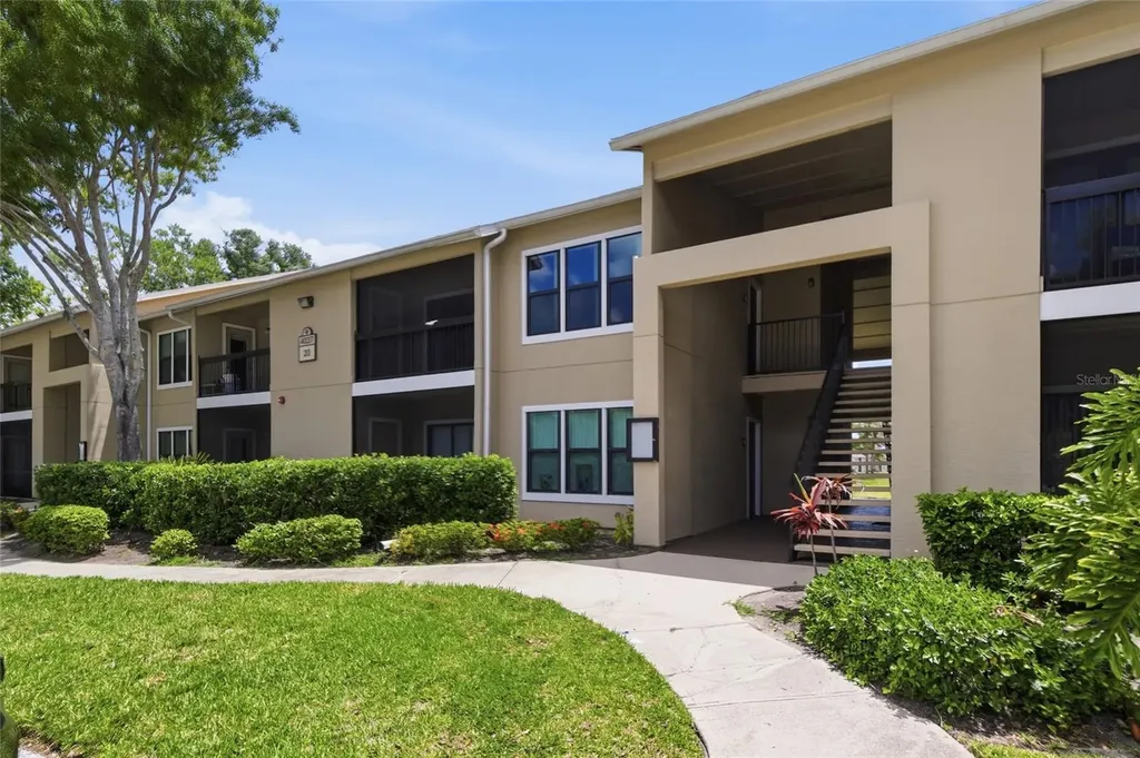 4037 Crockers Lake Boulevard Sarasota FL 34238