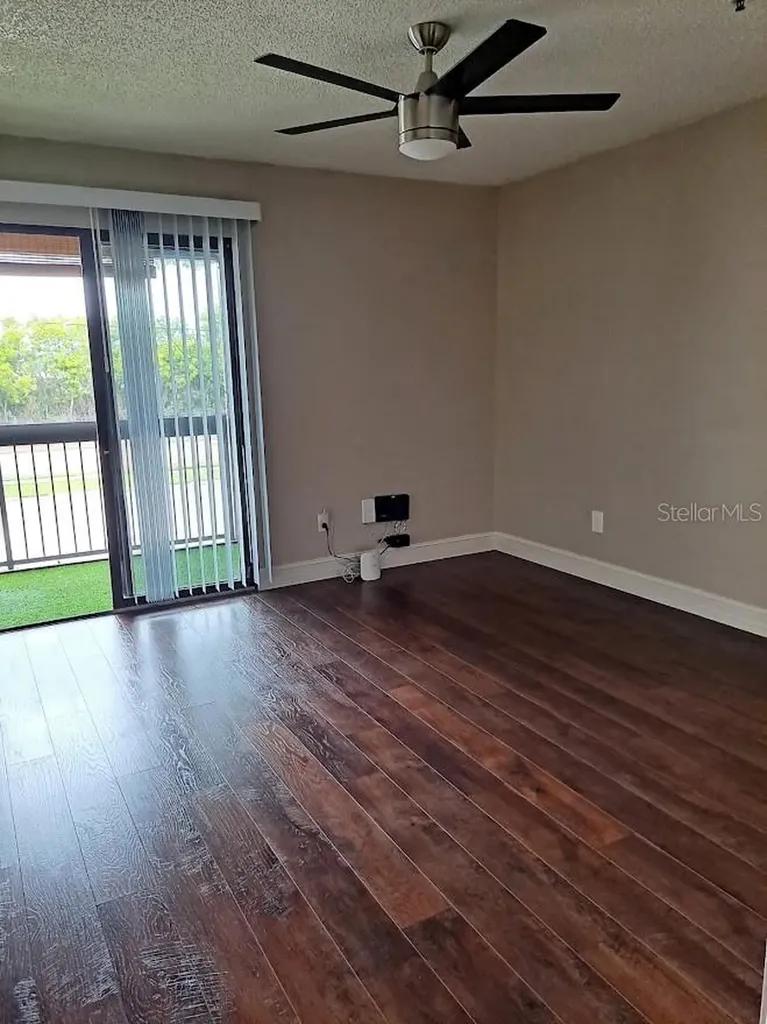 4037 Crockers Lake Boulevard Sarasota FL 34238