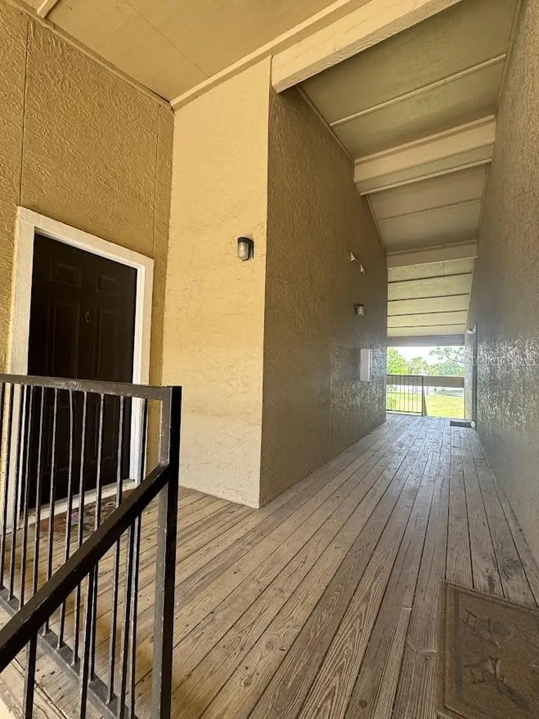 4037 Crockers Lake Boulevard Sarasota FL 34238
