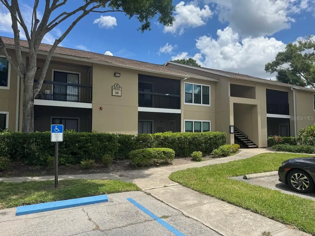4037 Crockers Lake Boulevard Sarasota FL 34238