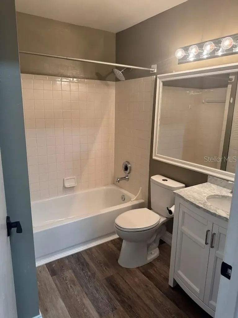 4037 Crockers Lake Boulevard Sarasota FL 34238
