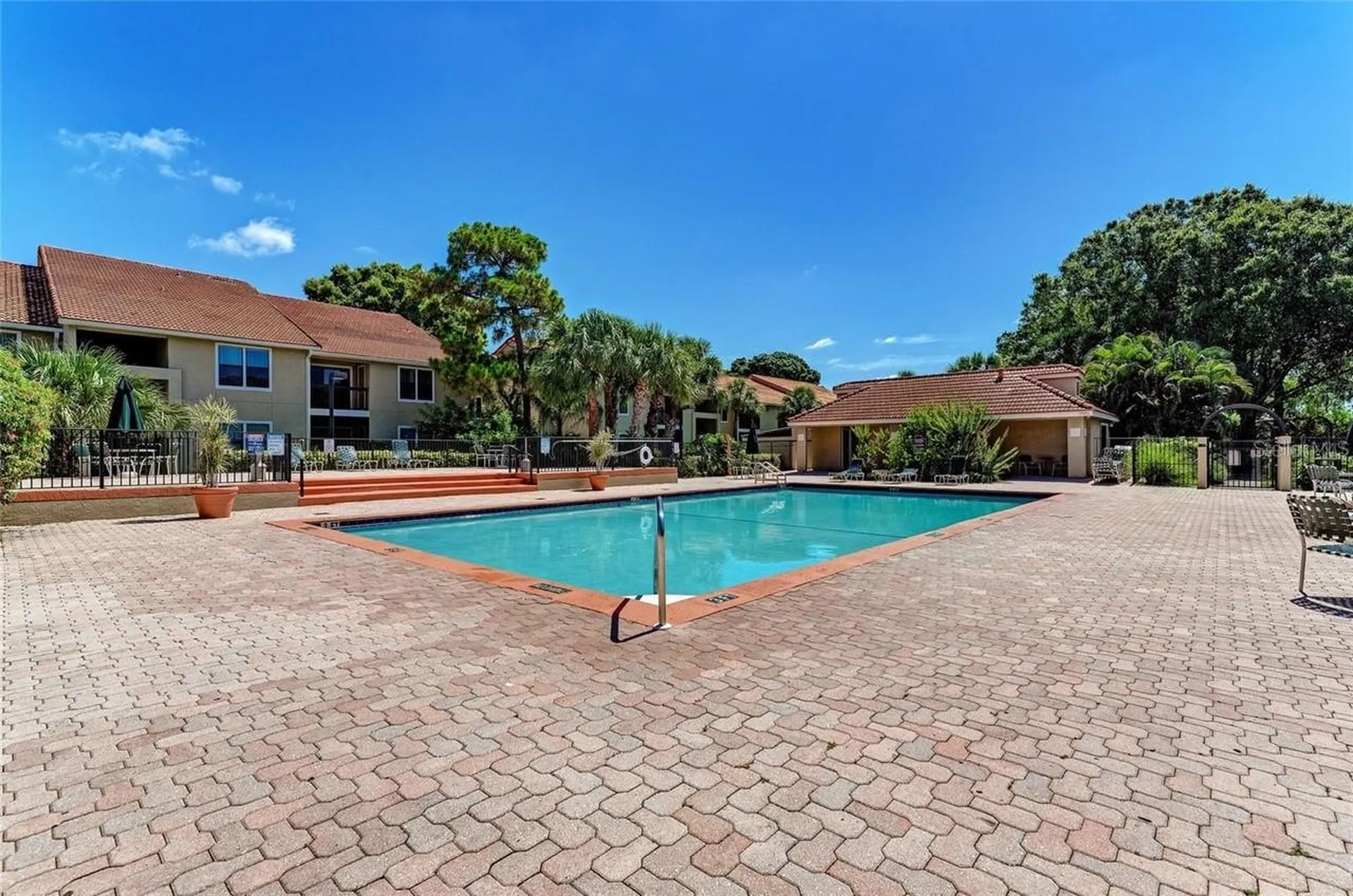 4037 Crockers Lake Boulevard Sarasota FL 34238