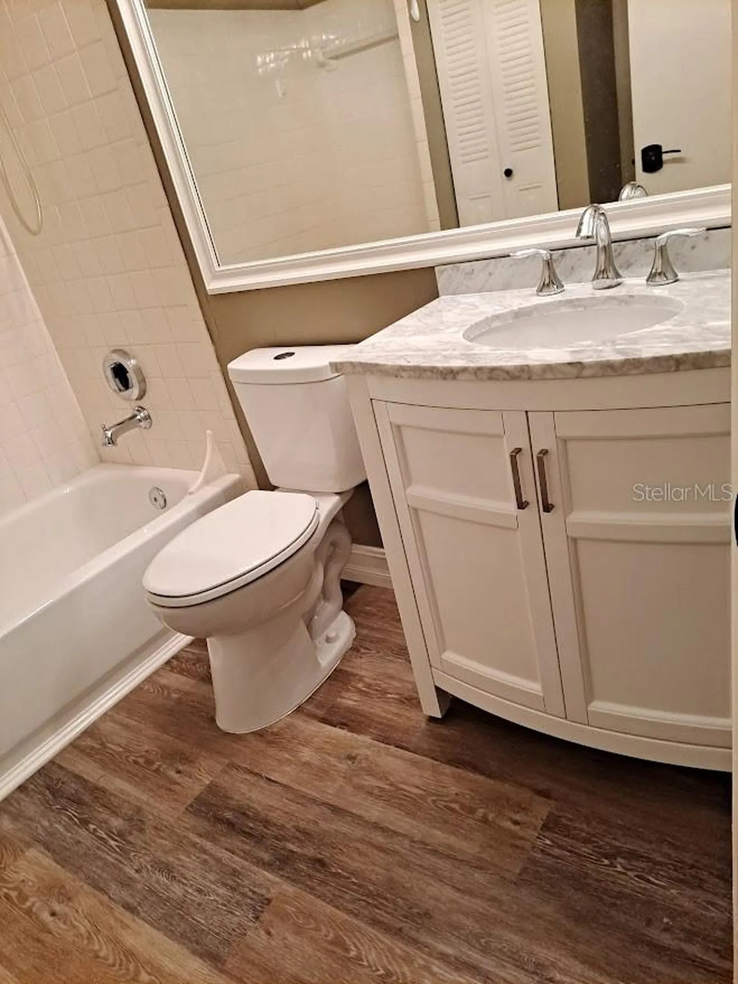 4037 Crockers Lake Boulevard Sarasota FL 34238