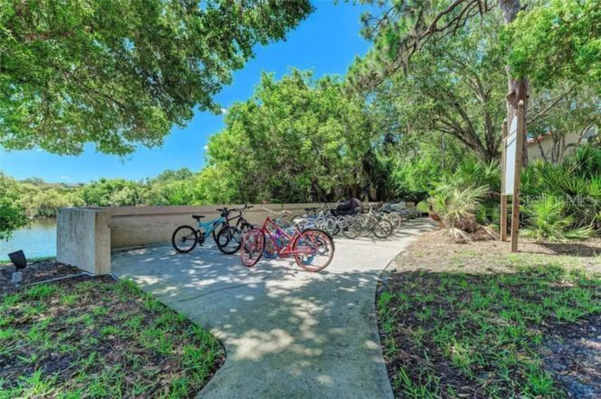 4037 Crockers Lake Boulevard Sarasota FL 34238