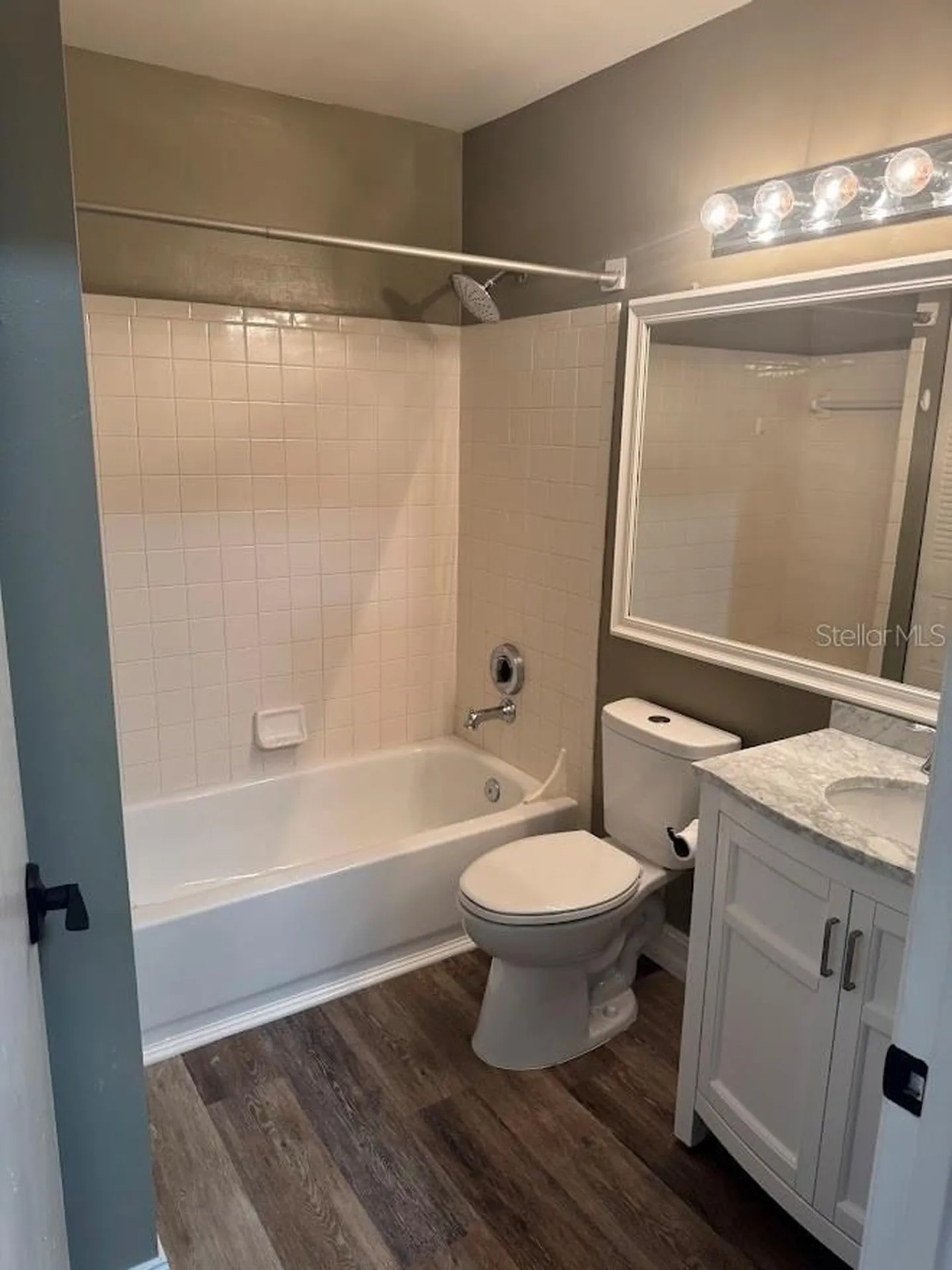 4037 Crockers Lake Boulevard Sarasota FL 34238