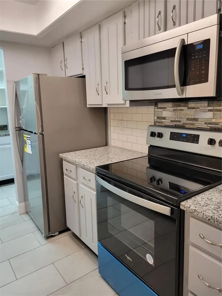 807 Mclain Court Tavares FL 32778