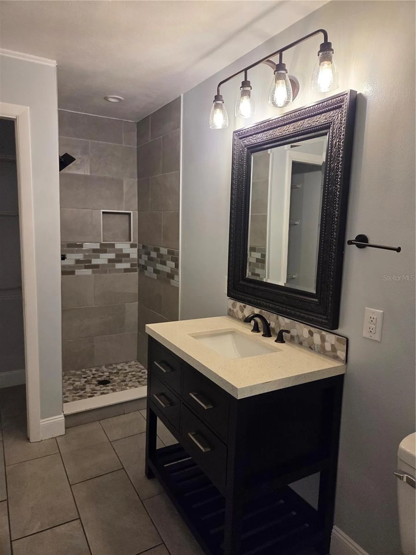 807 Mclain Court Tavares FL 32778