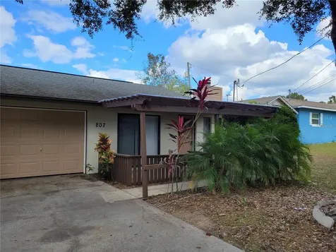 807 Mclain Court Tavares FL 32778