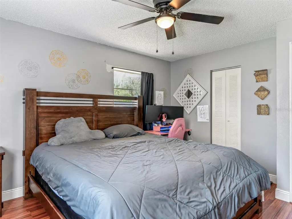 911 Jacaranda Drive Lady Lake FL 32159
