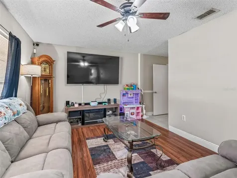 911 Jacaranda Drive Lady Lake FL 32159