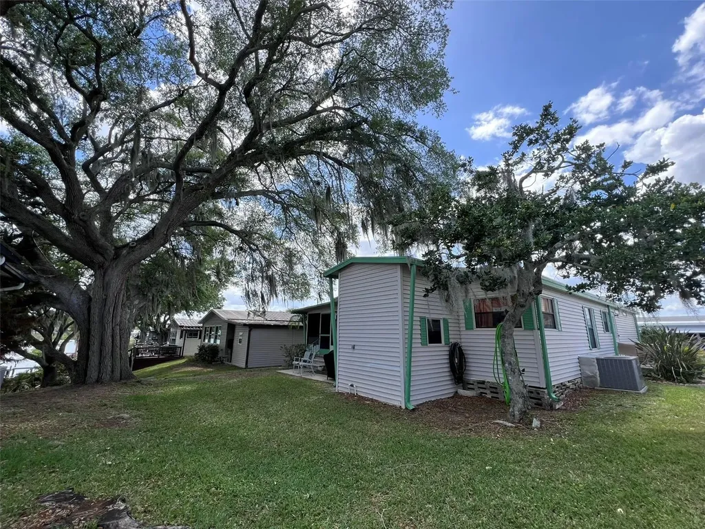 2055 S Floral Avenue Bartow FL 33830