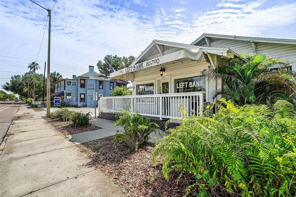 779 12th Avenue N St Petersburg FL 33704
