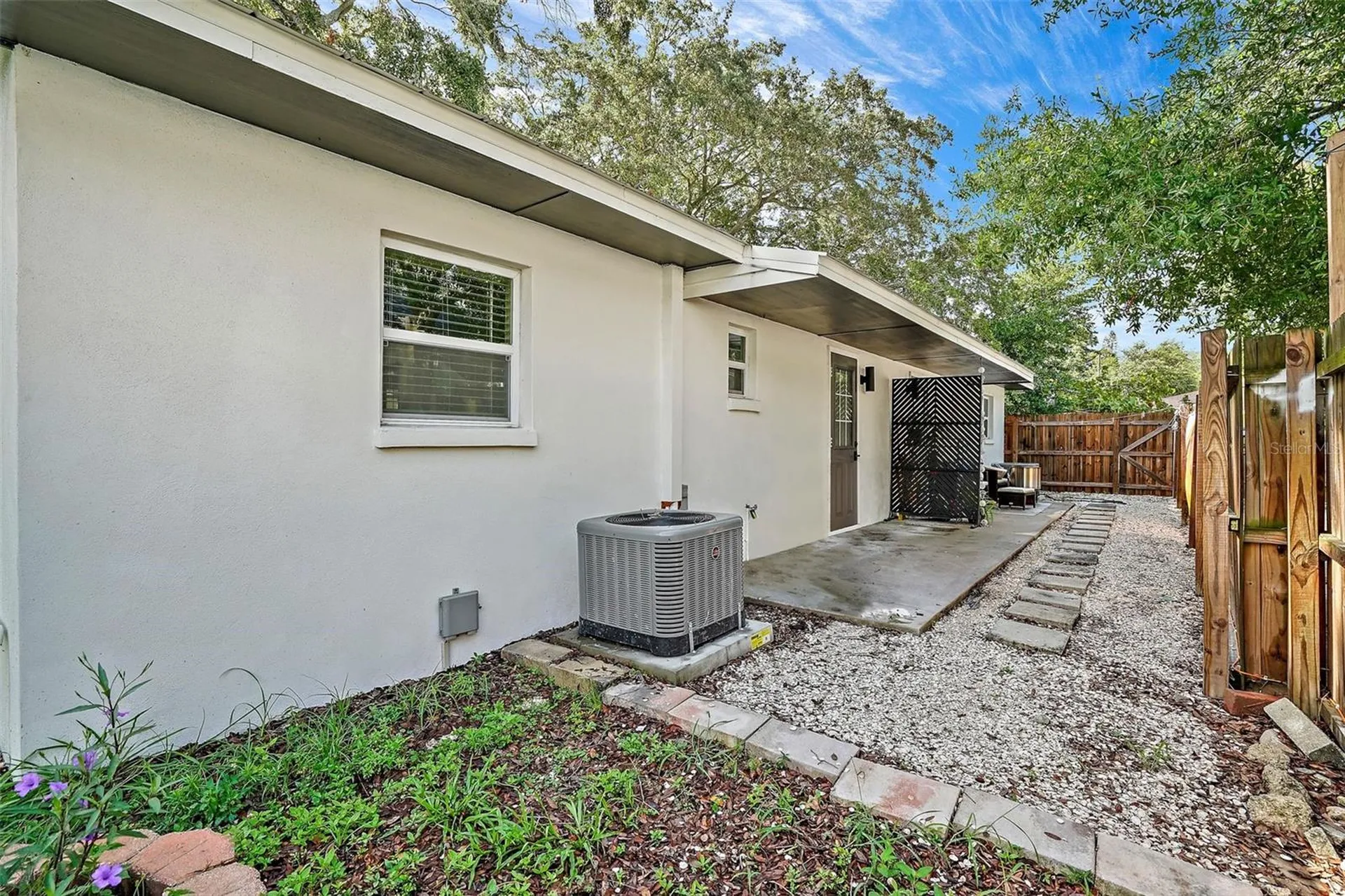 779 12th Avenue N St Petersburg FL 33704