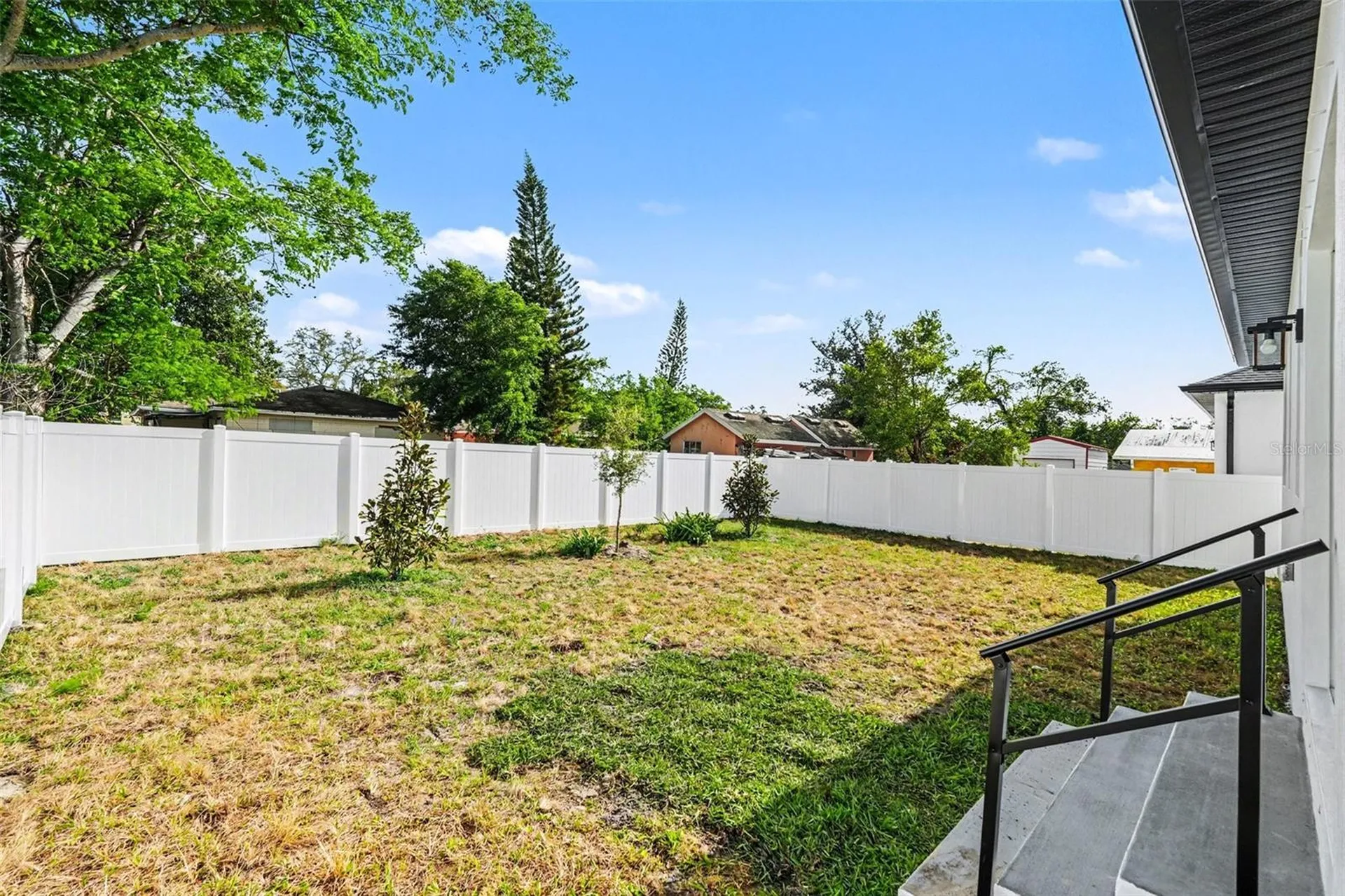 1721 W Perio Street Tampa FL 33612