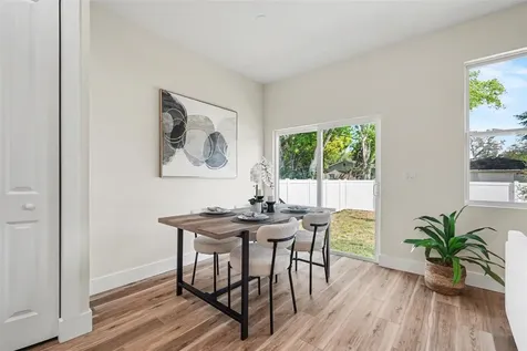 1721 W Perio Street Tampa FL 33612