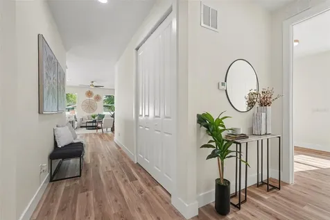 1721 W Perio Street Tampa FL 33612