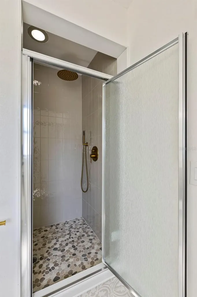 6401 69th Avenue N Pinellas Park FL 33781
