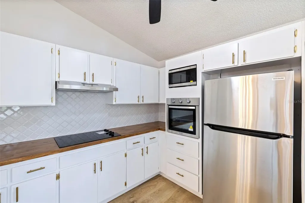 6401 69th Avenue N Pinellas Park FL 33781