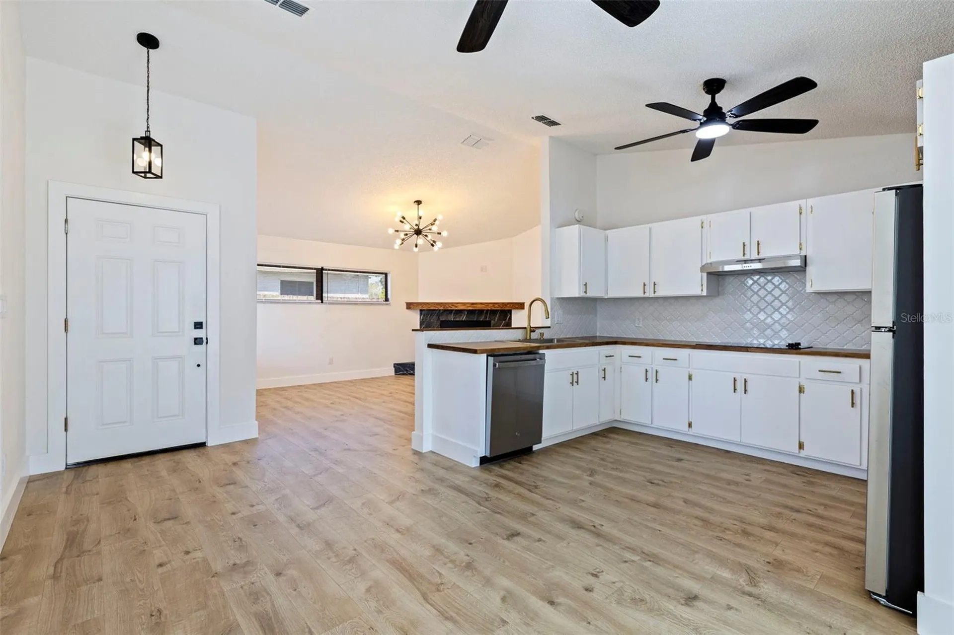 6401 69th Avenue N Pinellas Park FL 33781