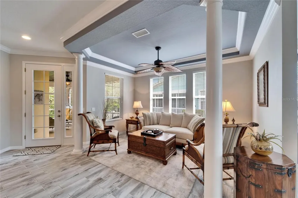 221 Sela Cove Circle Apollo Beach FL 33572