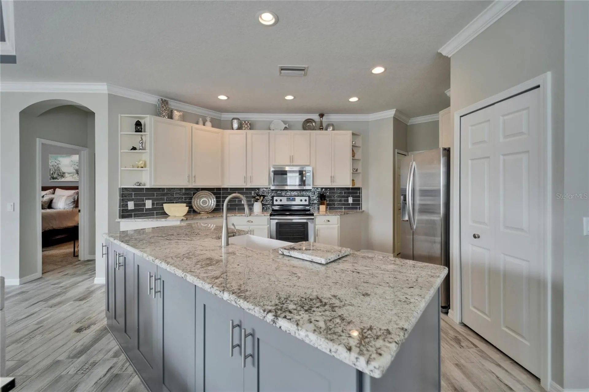 221 Sela Cove Circle Apollo Beach FL 33572