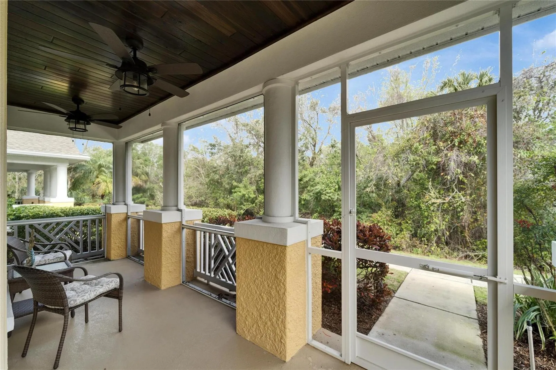 221 Sela Cove Circle Apollo Beach FL 33572