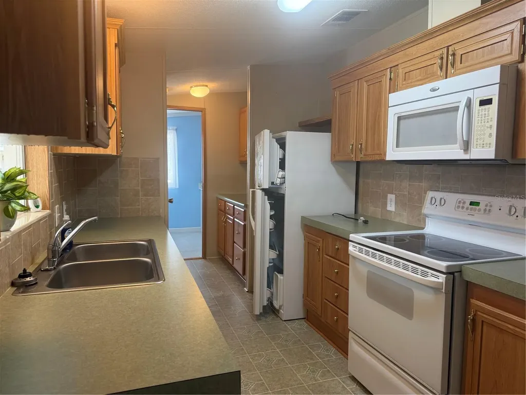 8044 Western Circle Drive Brooksville FL 34613